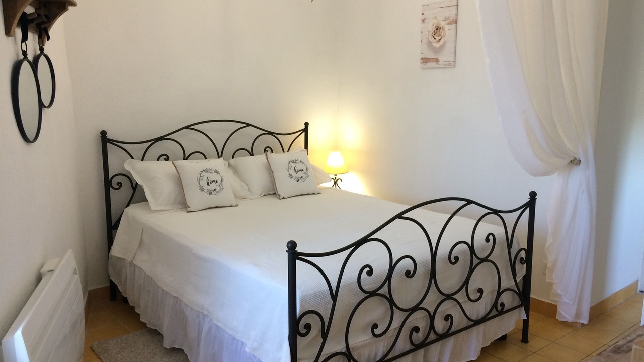 Photo of Bedroom in Moussac