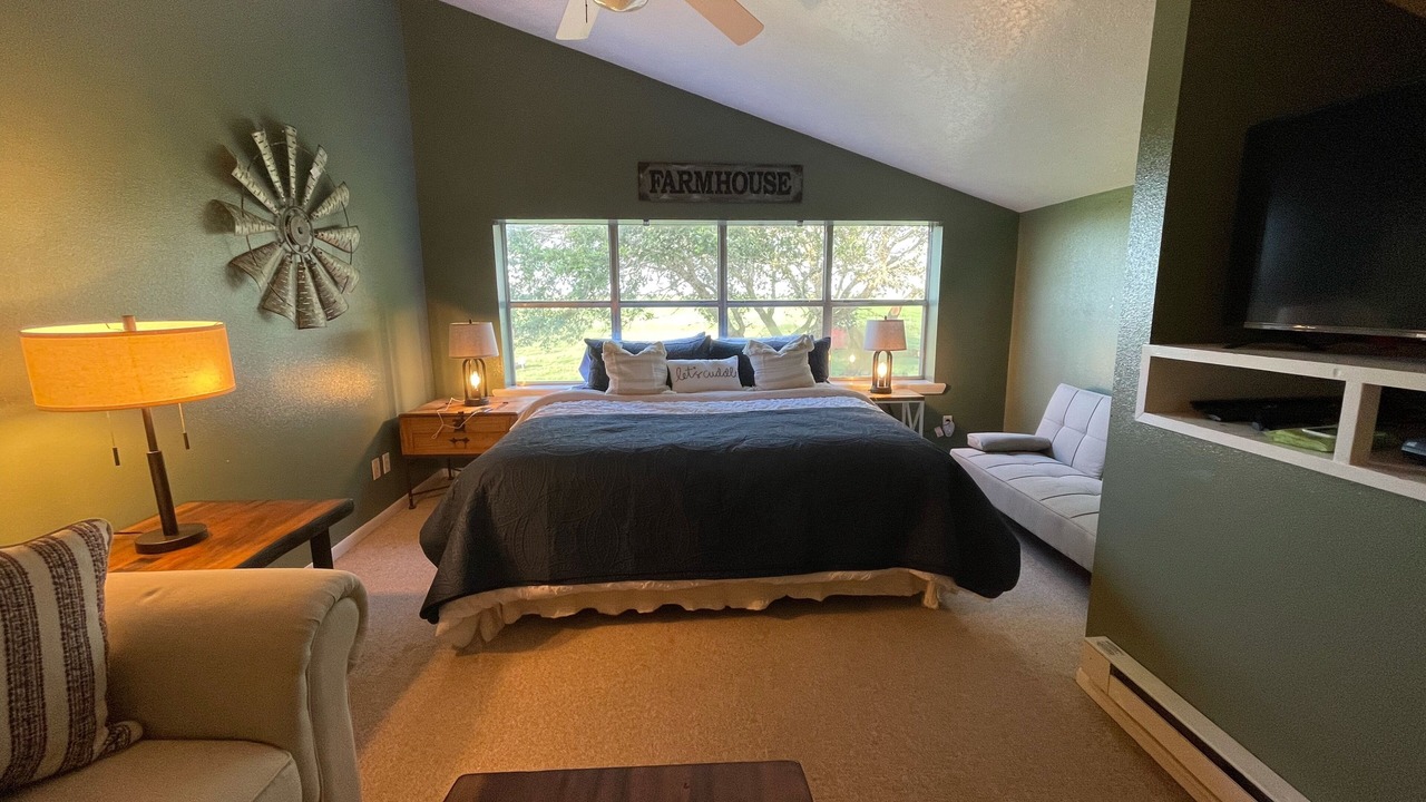 Photo of Bedroom in Oakland