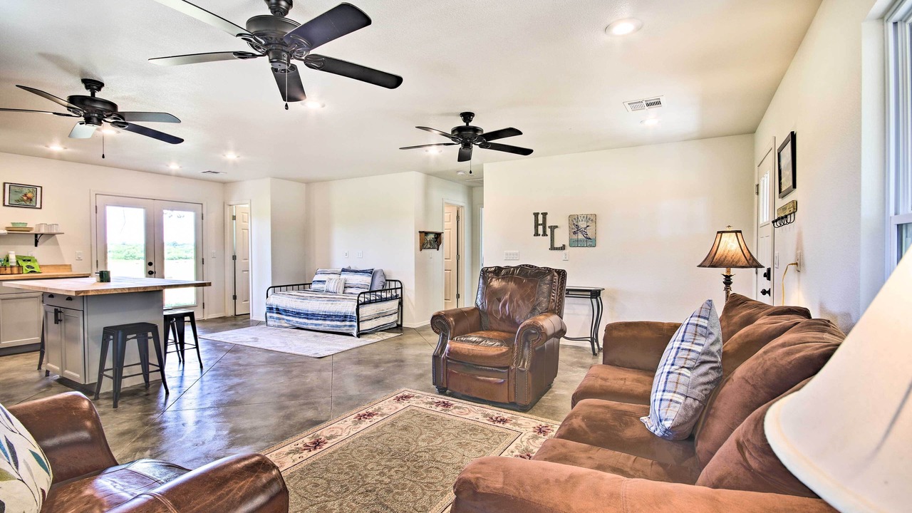 Photo of Livingroom in Grove
