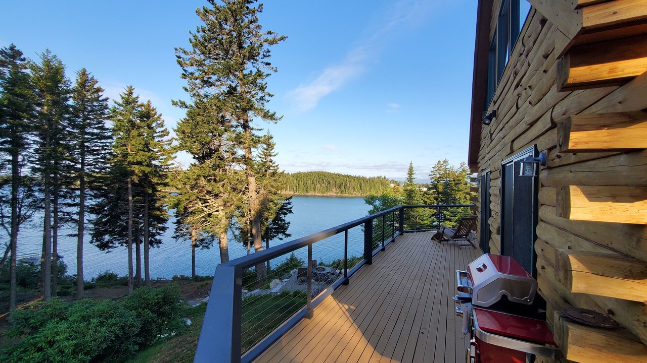 Photo of Patio Balcony in Roque Bluffs