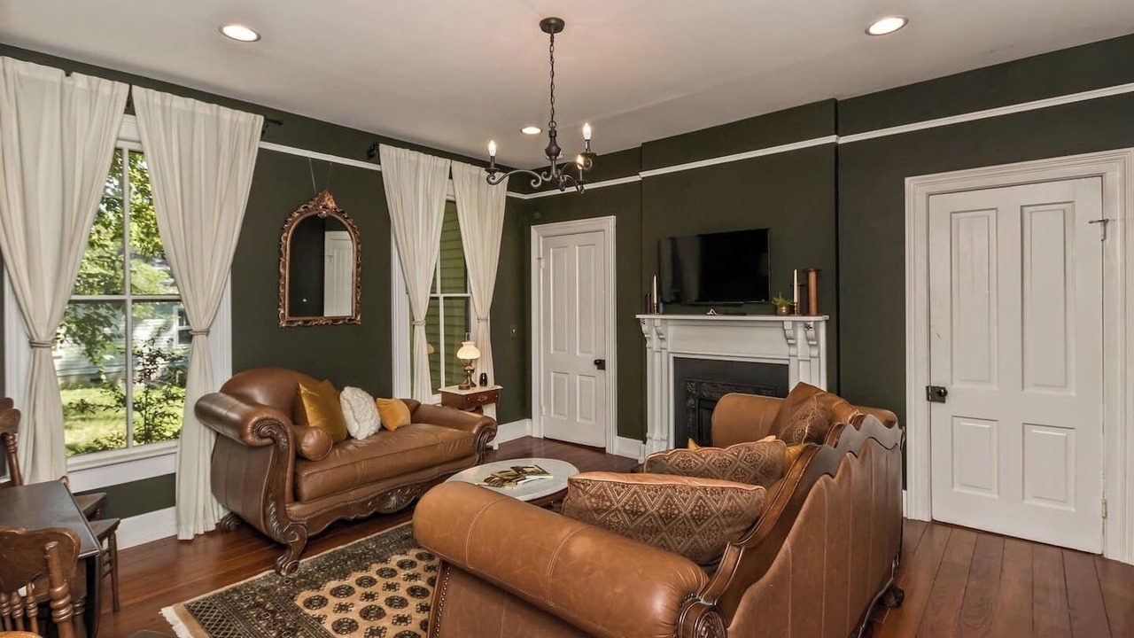 Photo of Bedroom in Historic Montford