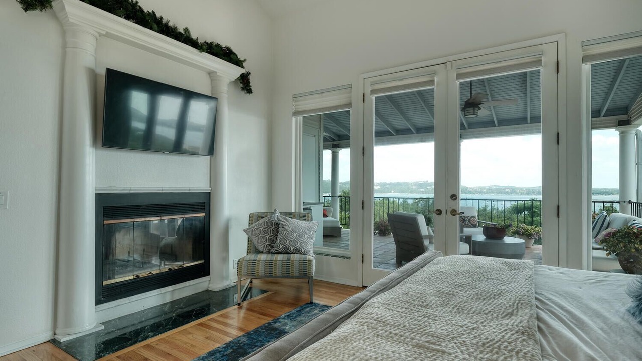 Photo of Bedroom in Lower Basin Lake Travis