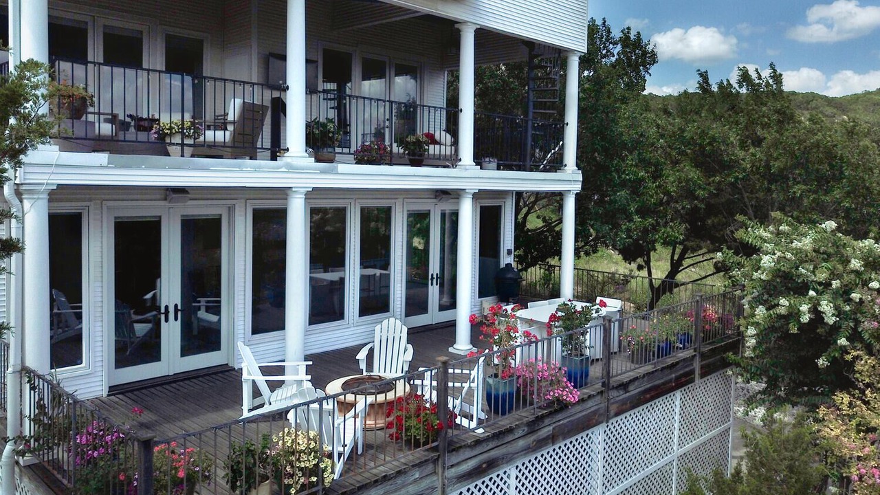 Photo of Patio Balcony in Lower Basin Lake Travis