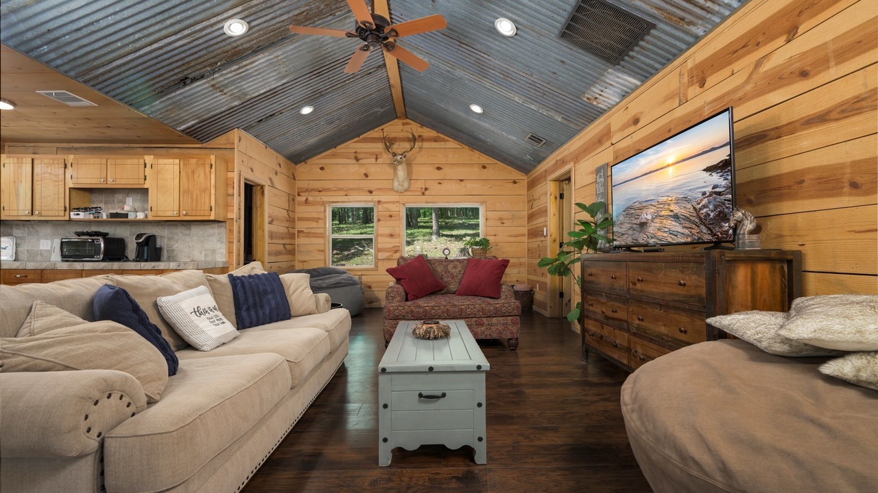 Photo of Livingroom in Pickens