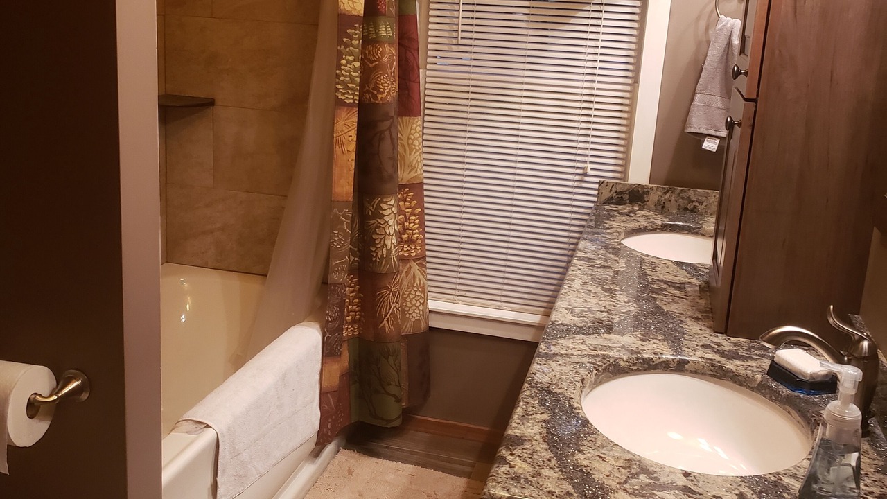 Photo of Bathroom in Town of Webb