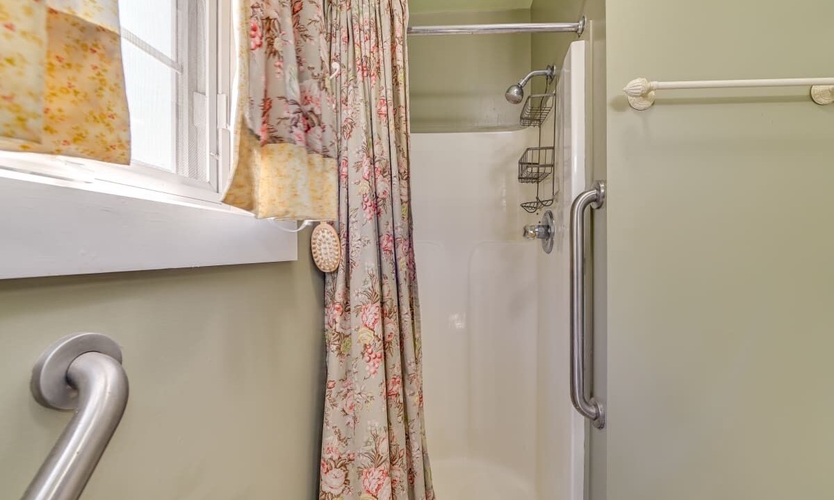 Photo of Bathroom in Gloversville