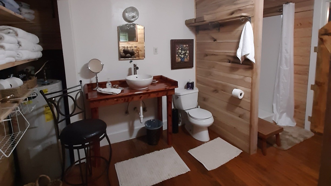 Photo of Bathroom in Fairview