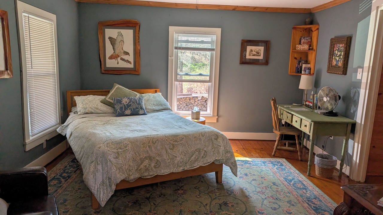 Photo of Bedroom in Fairview
