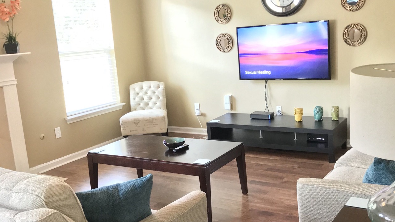 Photo of Livingroom in Lawrenceville