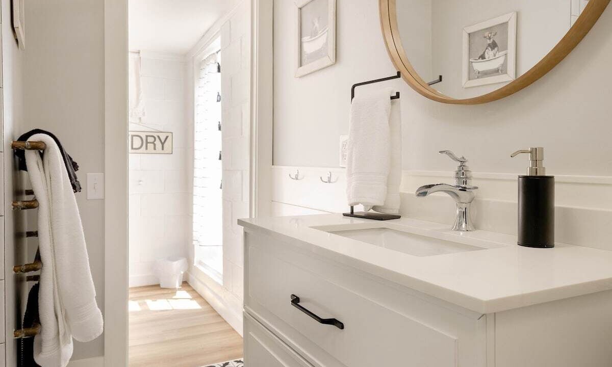 Photo of Bathroom in West Plaza