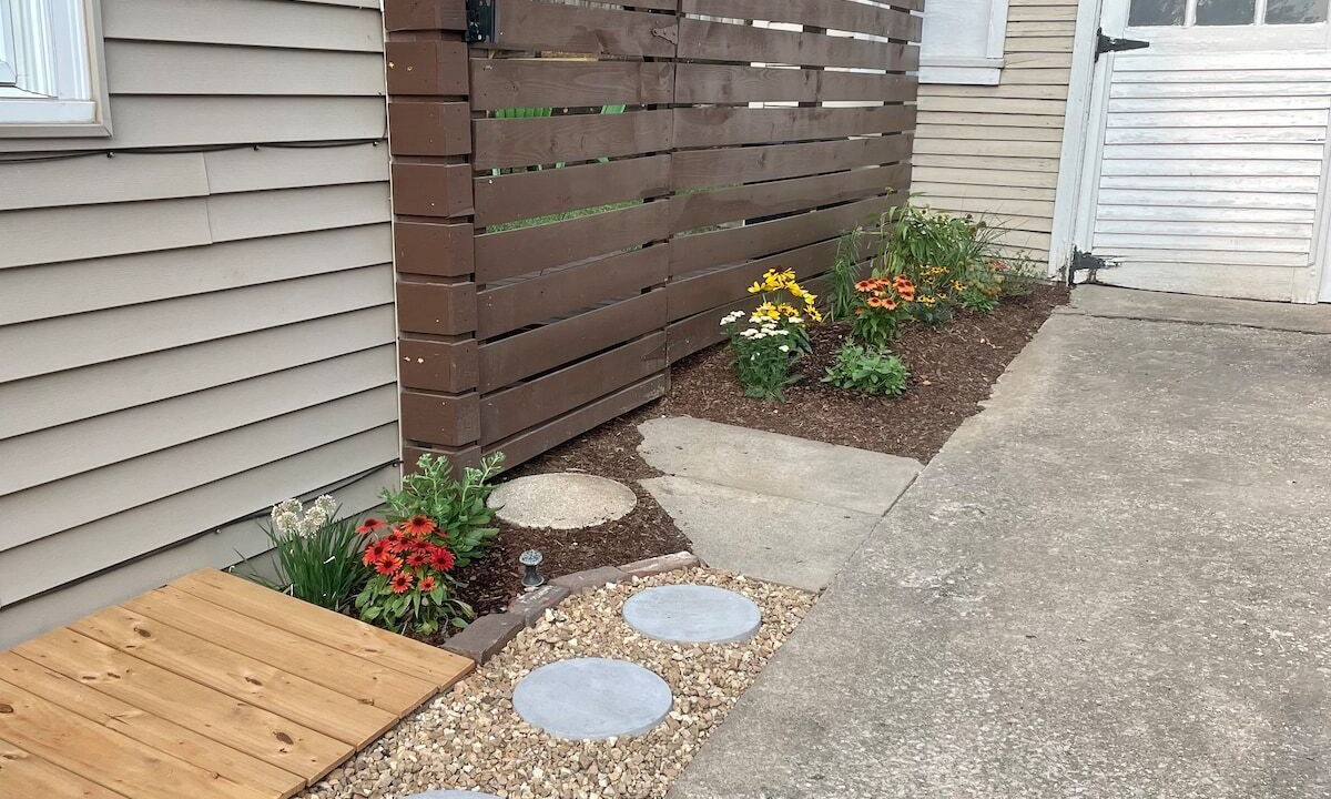 Photo of Outdoor in West Plaza