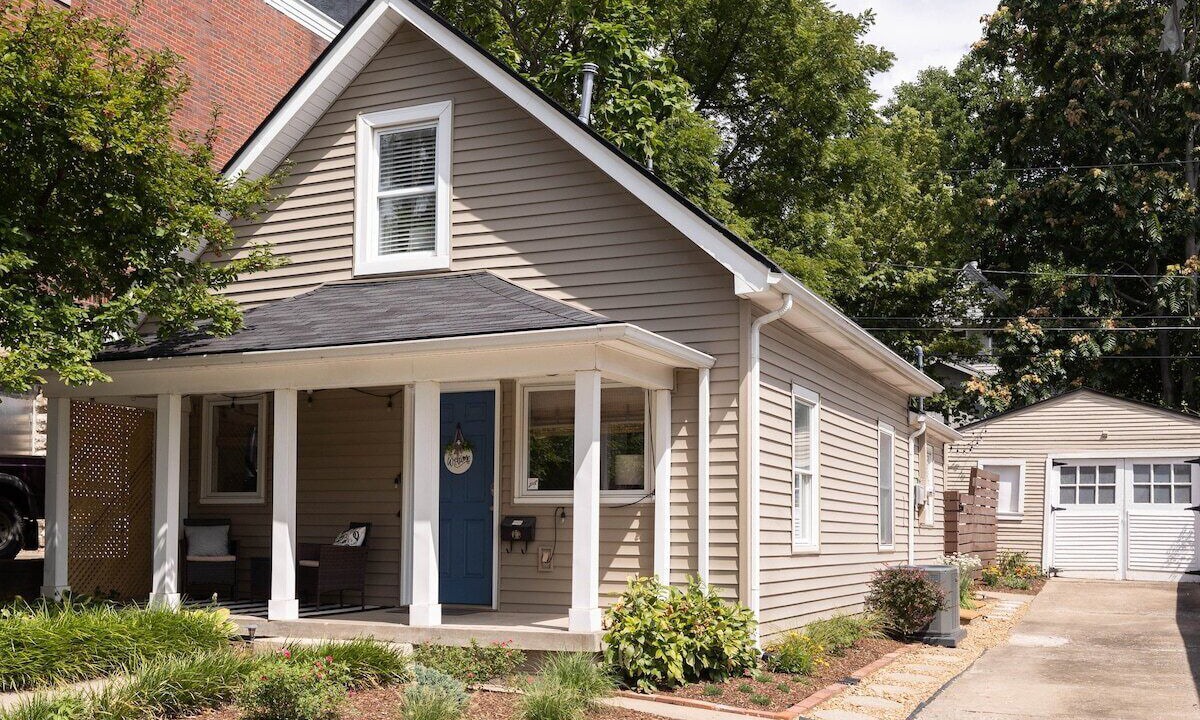 Photo of Outdoor in West Plaza