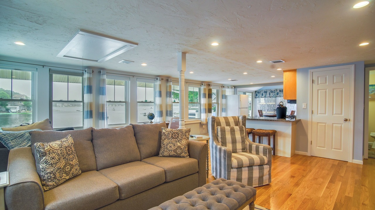 Photo of Bedroom in Wareham Center