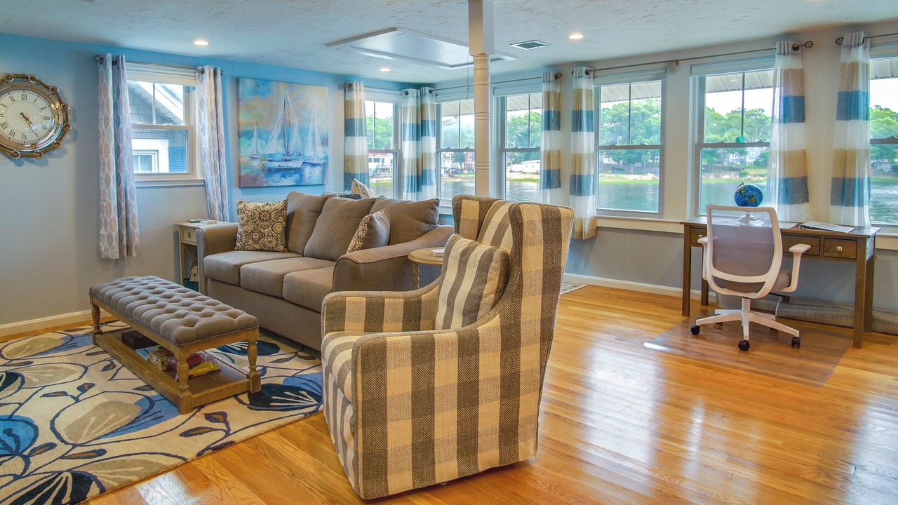 Photo of Livingroom in Wareham Center