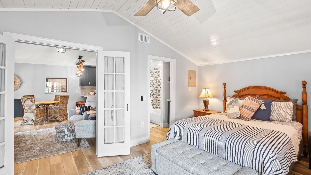 Photo of Bedroom in Laguna Beach Estates