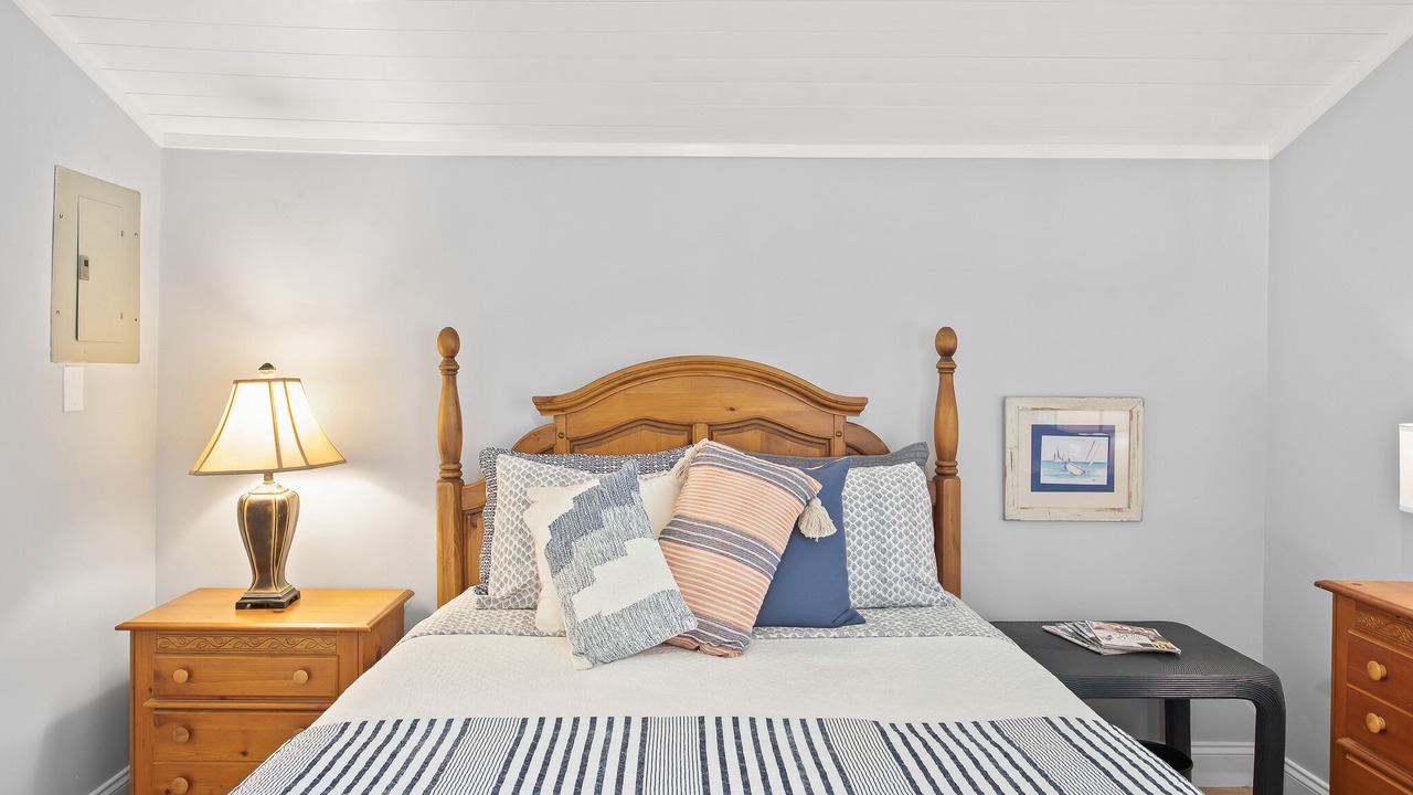 Photo of Bedroom in Laguna Beach Estates