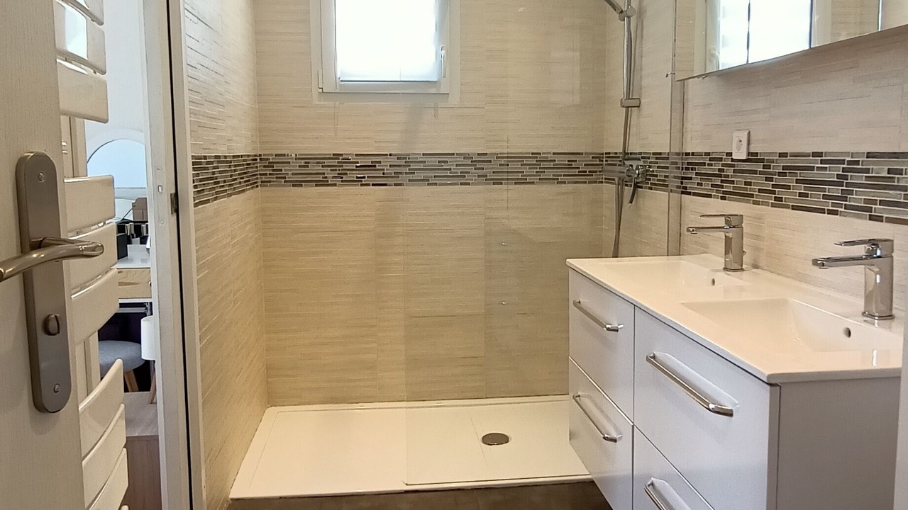 Photo of Bathroom in Camaret-sur-Aigues
