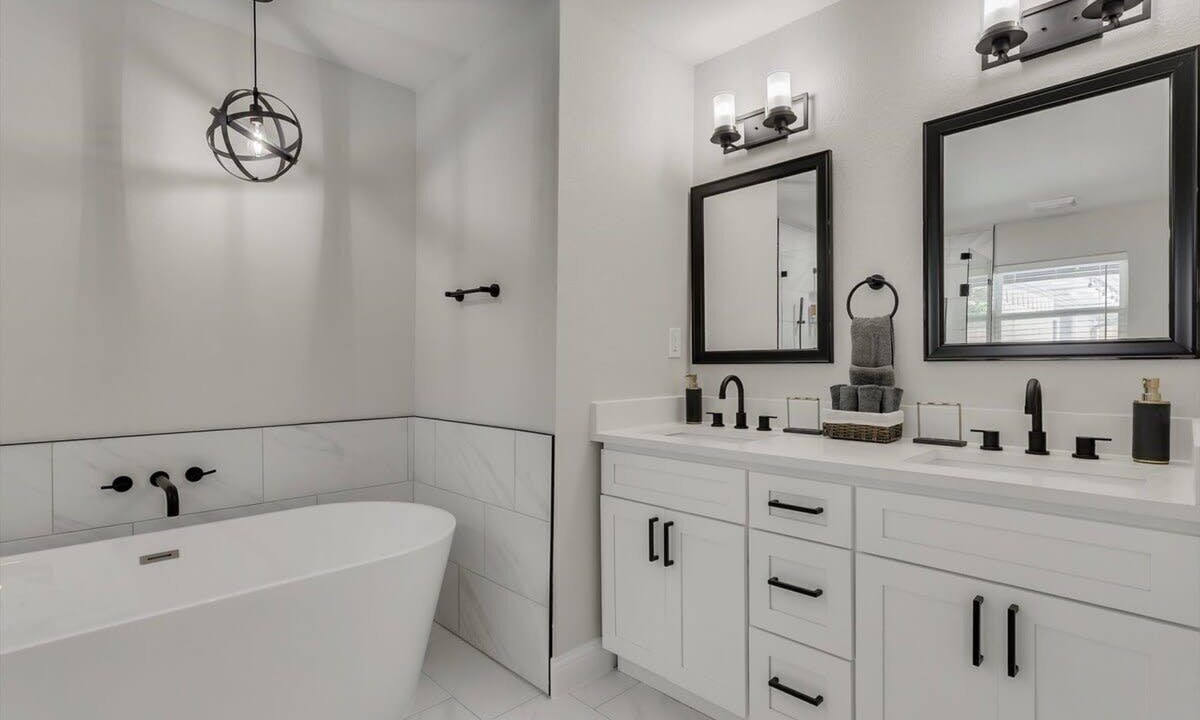 Photo of Bathroom in Garland