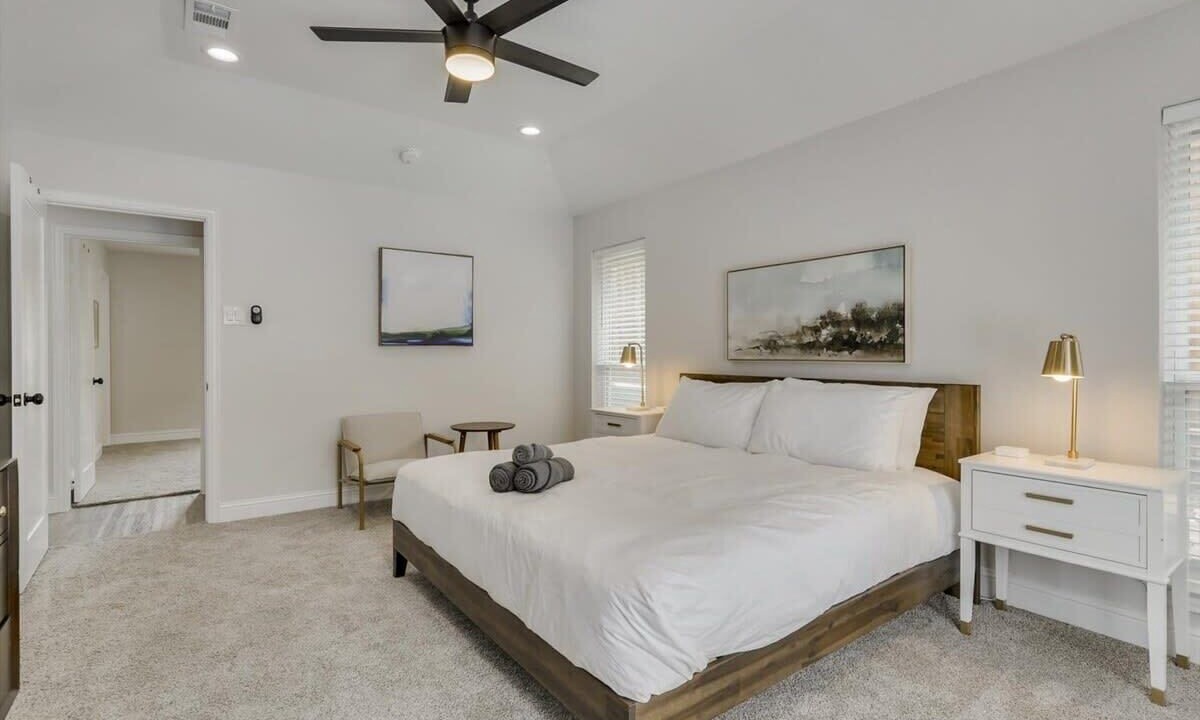Photo of Bedroom in Garland