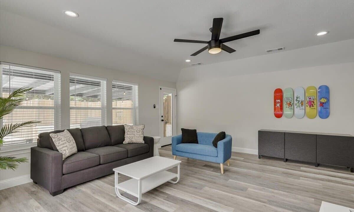 Photo of Livingroom in Garland