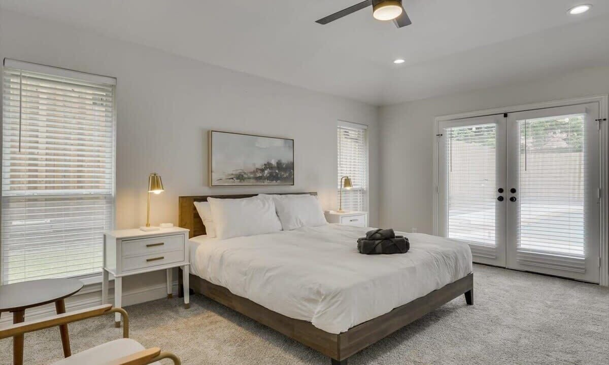 Photo of Bedroom in Garland