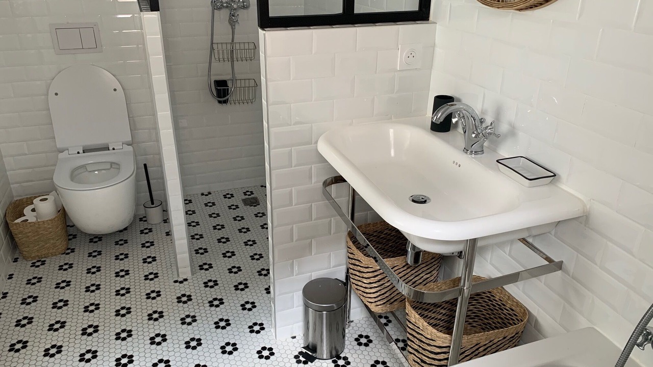 Photo of Bathroom in Soulac-sur-Mer