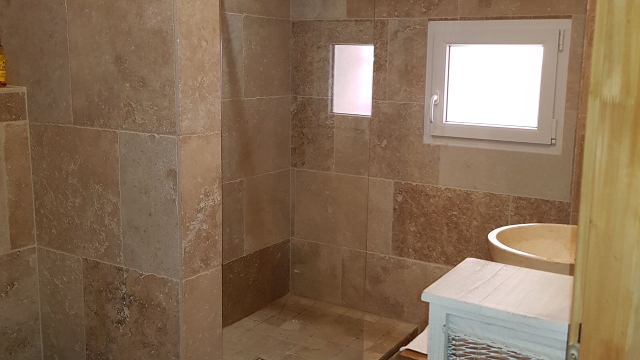 Photo of Bathroom in Morieres-les-Avignon