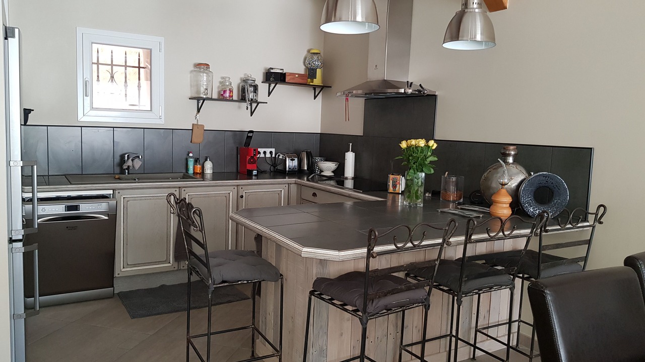 Photo of Kitchen in Morieres-les-Avignon