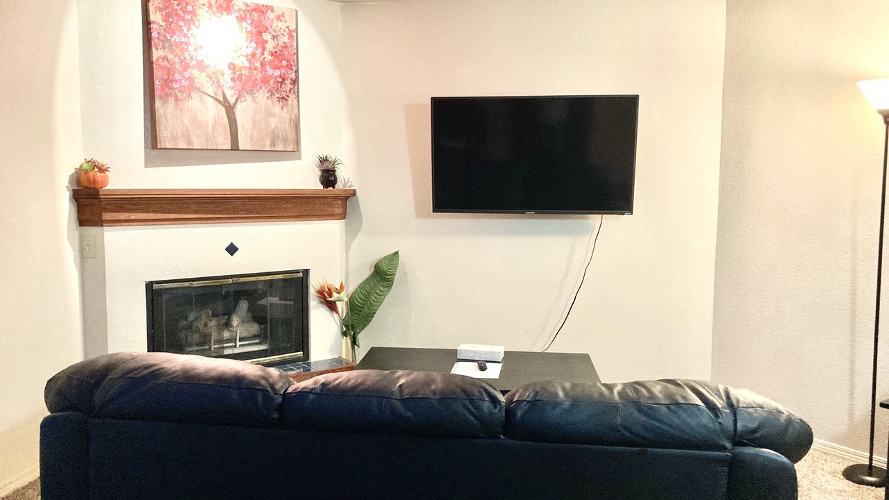 Photo of Livingroom in Englewood