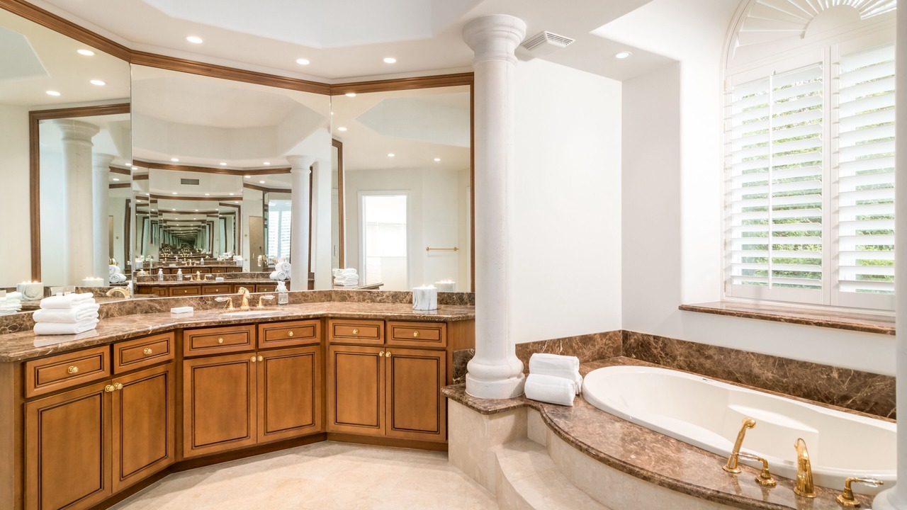 Photo of Bathroom in Cactus Acres