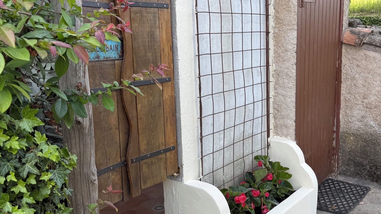 Photo of Outdoor in Mane