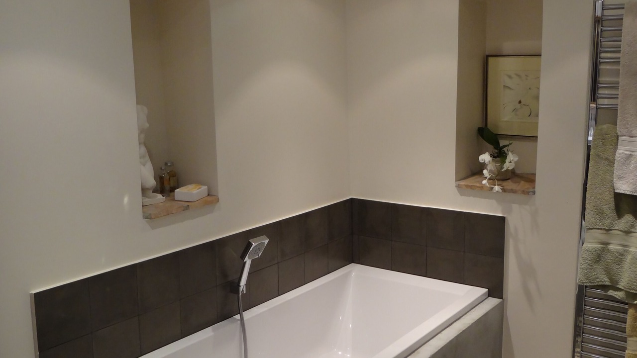 Photo of Bathroom in Gairaut