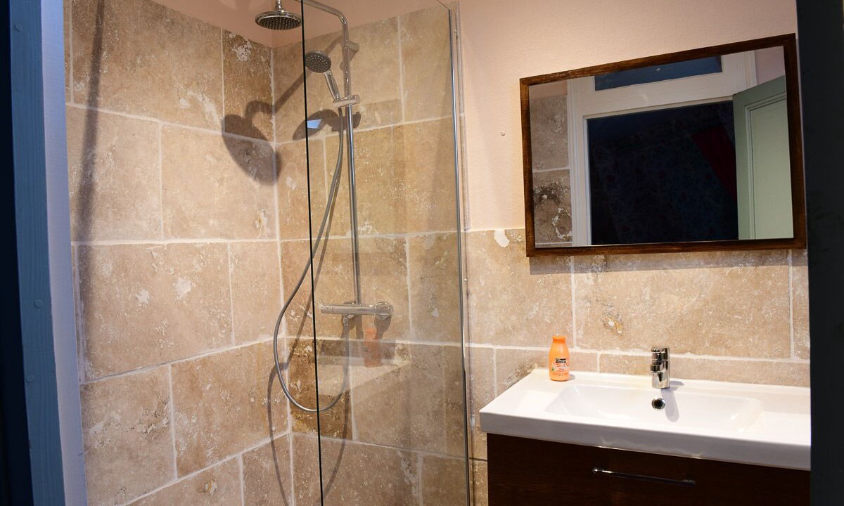 Photo of Bathroom in Grandcourt