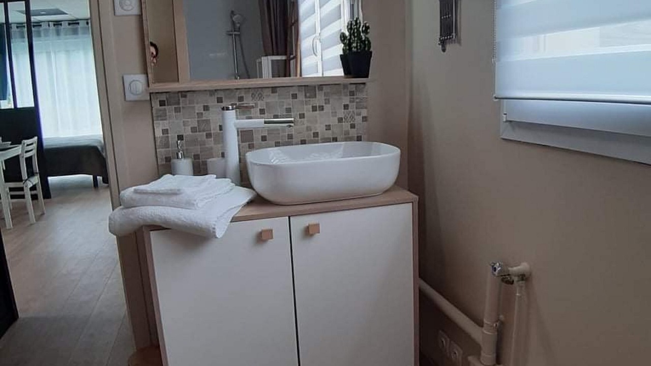 Photo of Bathroom in Amfreville