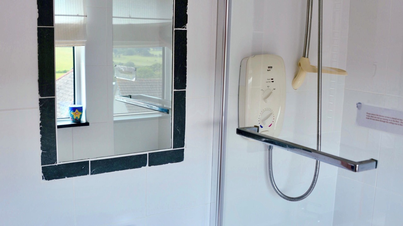 Photo of Bathroom in Trebetherick