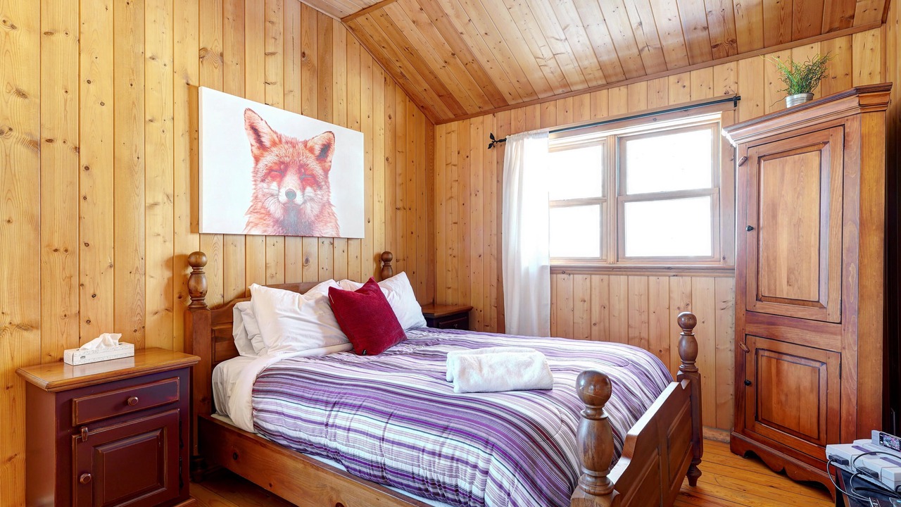 Photo of Bedroom in Fiddler Lake Resort