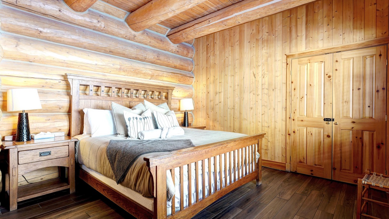 Photo of Bedroom in Fiddler Lake Resort
