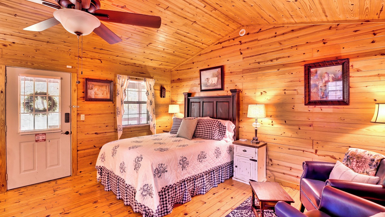 Photo of Bedroom in Harriet