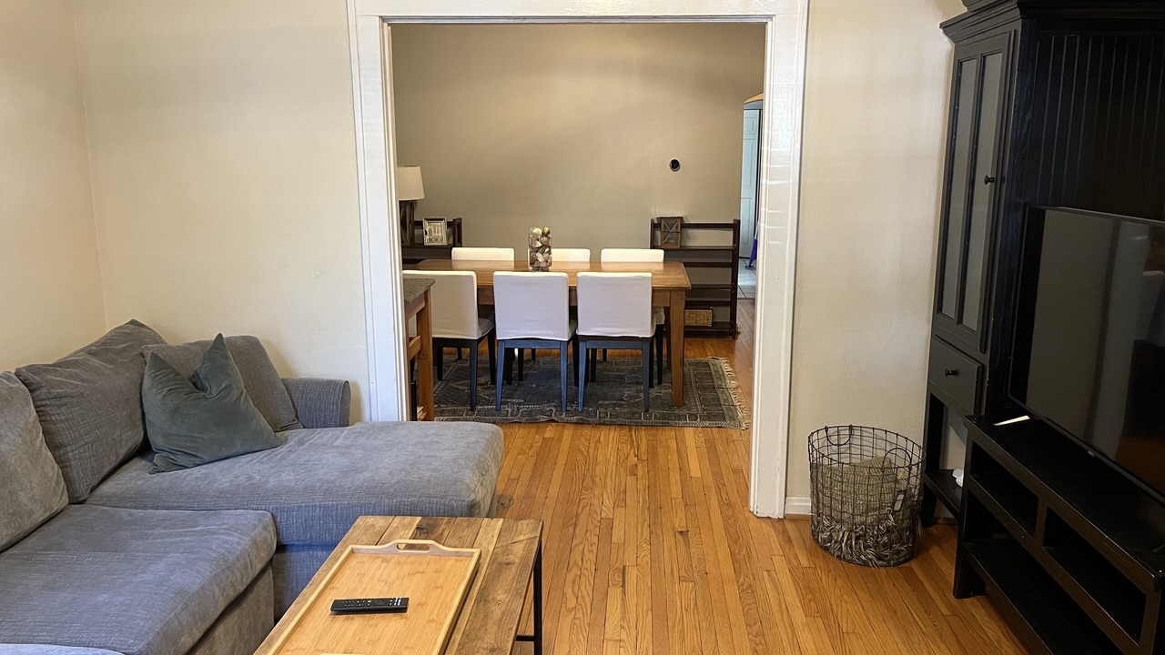 Photo of Livingroom in St. Louis
