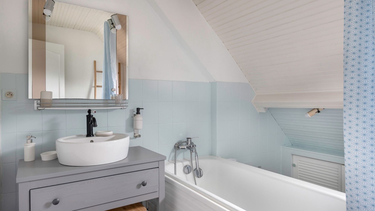 Photo of Bathroom in Le Pouliguen