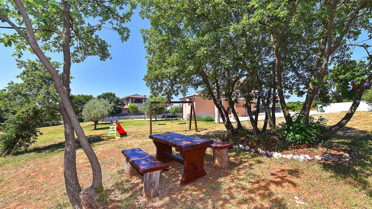 Photo of Outdoor in Divsici