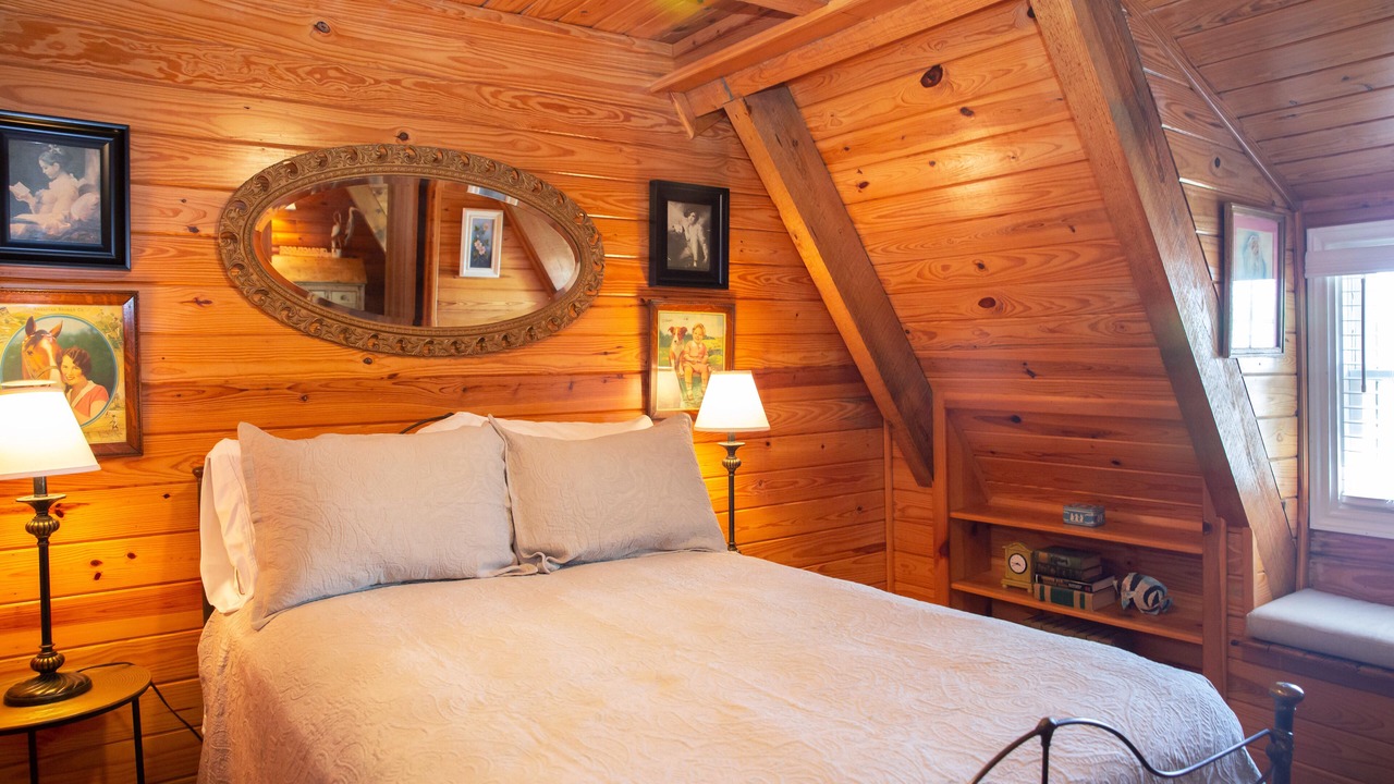 Photo of Bedroom in West Livingston