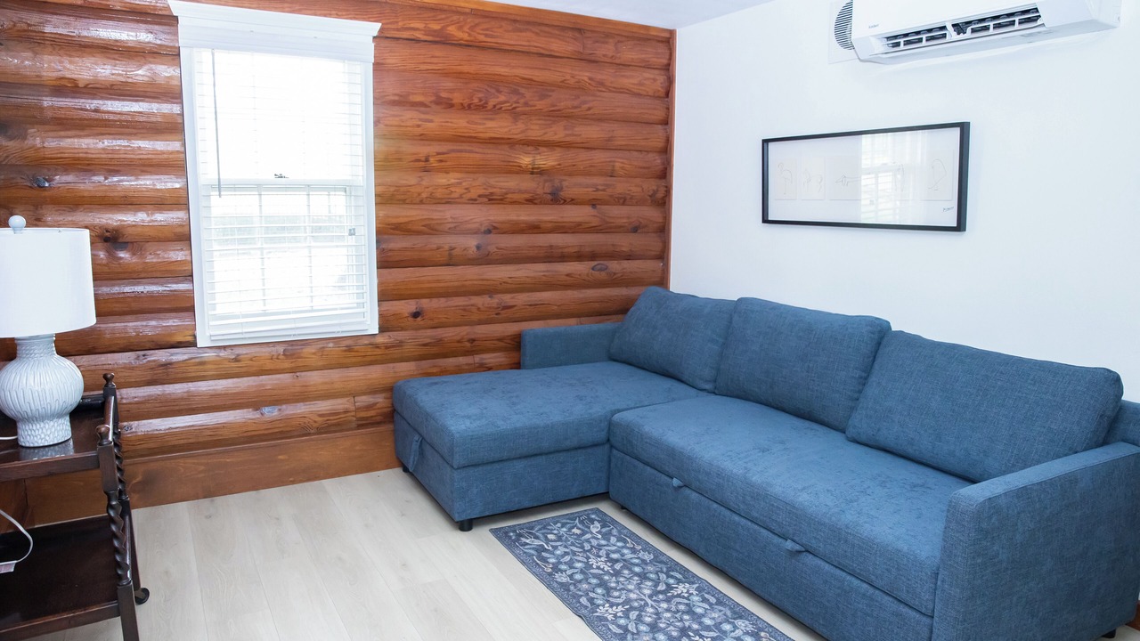 Photo of Livingroom in West Livingston