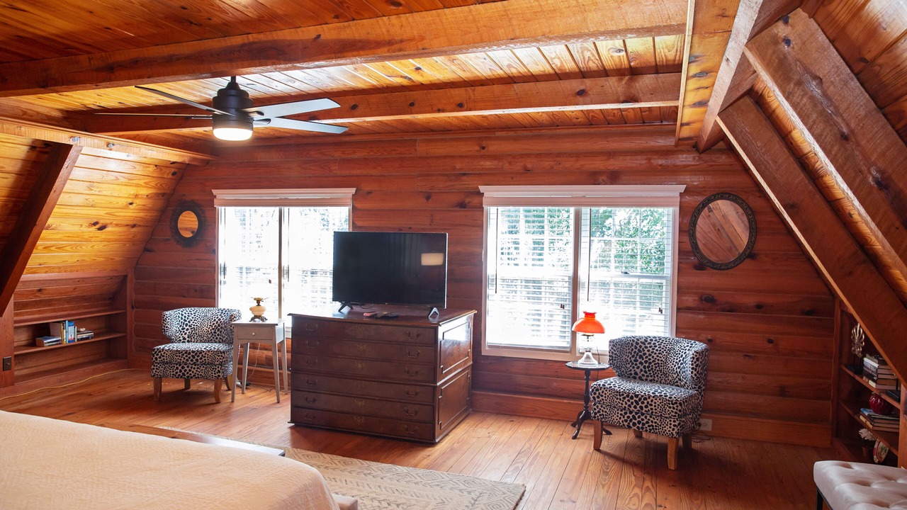 Photo of Bedroom in West Livingston