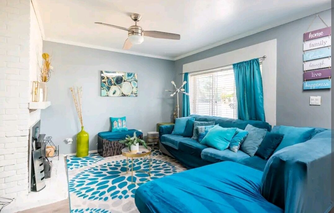 Photo of Livingroom in Pittsburg