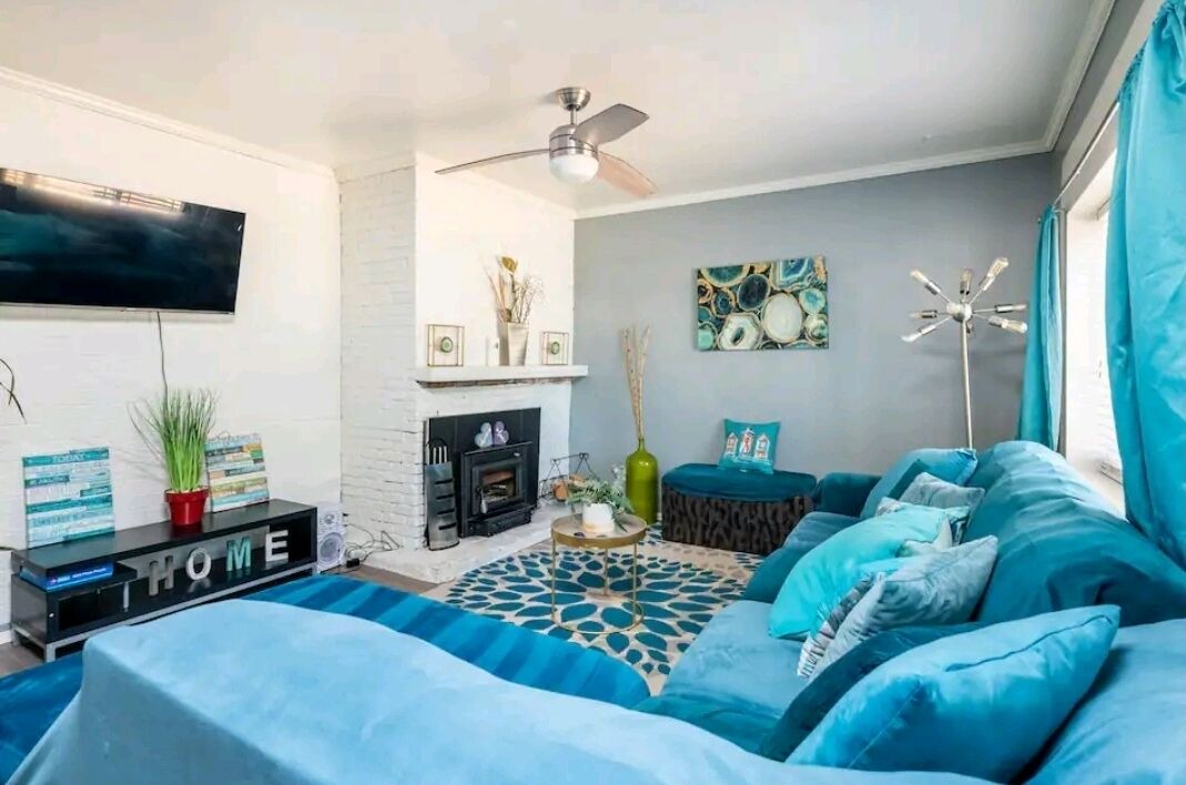 Photo of Livingroom in Pittsburg