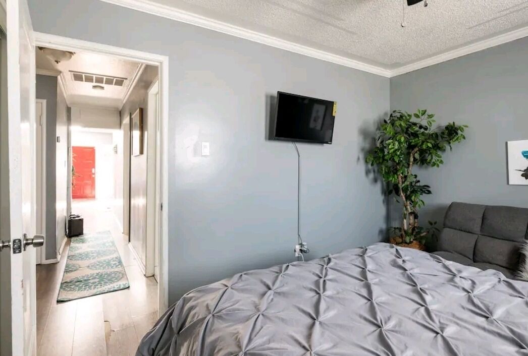 Photo of Bedroom in Pittsburg