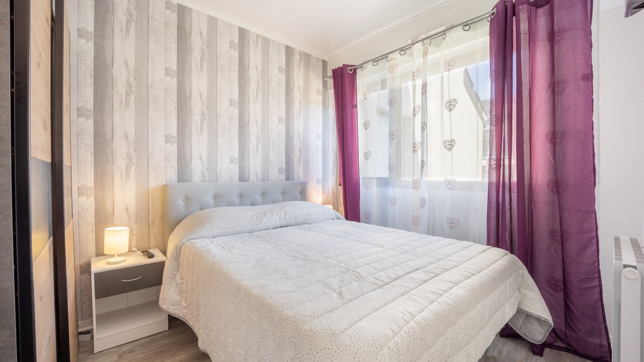 Photo of Bedroom in Courseulles-sur-Mer