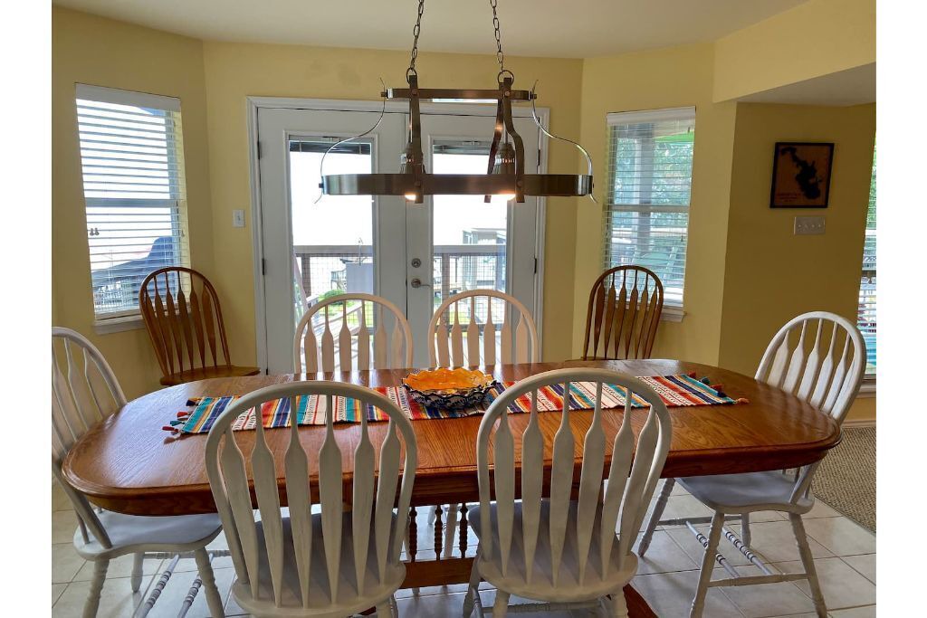 Photo of Livingroom in West Livingston