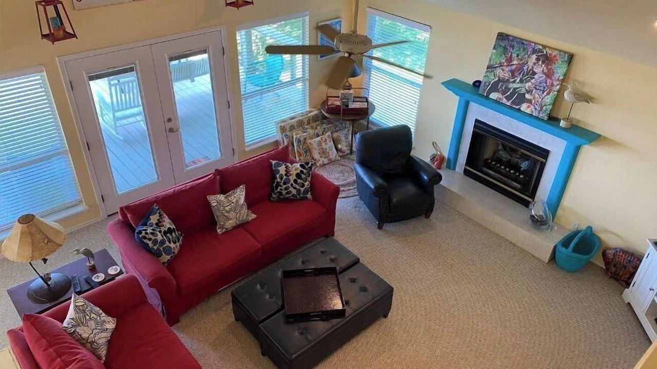 Photo of Livingroom in West Livingston